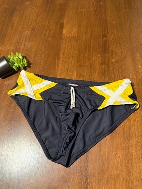 Pistol Pete Black Mens Yellow & White Swim Bikini Swim Briefs Size Medium